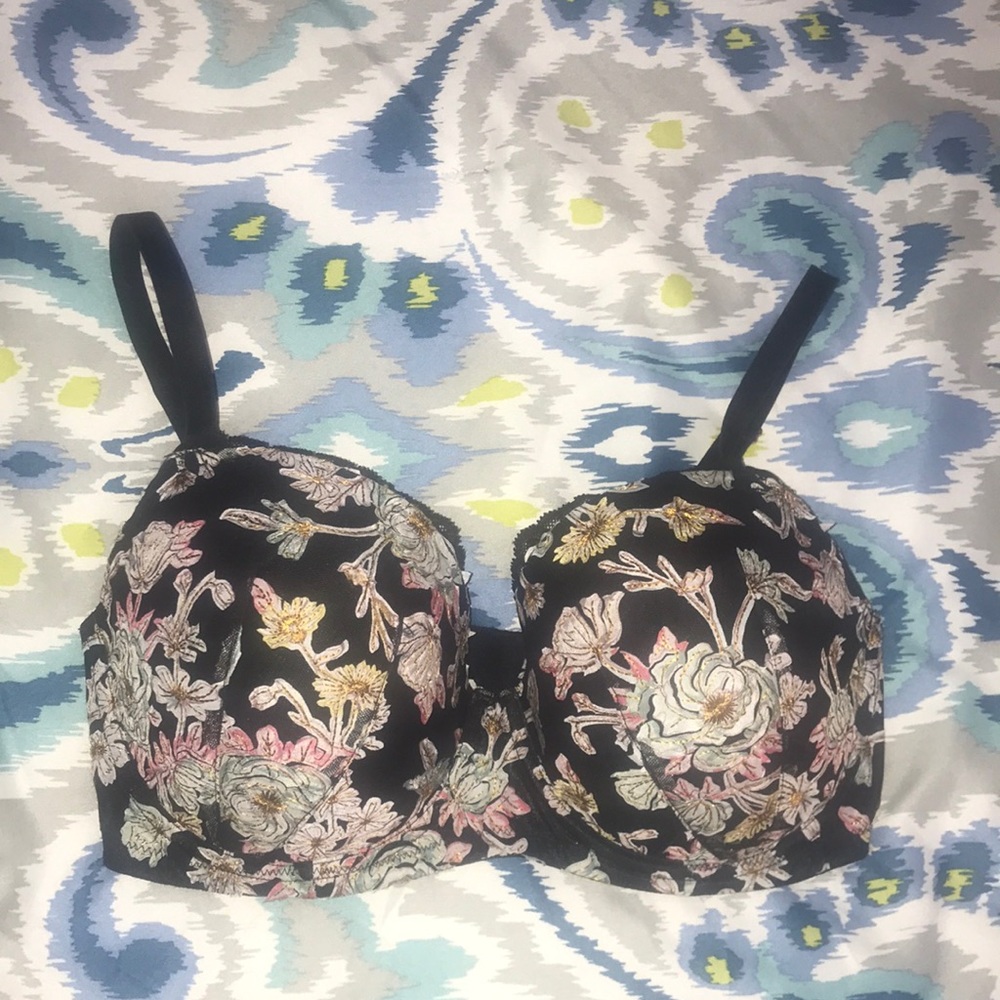 Victoria’s Secret Dream Angels Lined Demi 34DDD Like New!